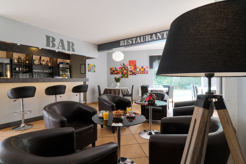 Inter Hotel Le Floreal 44/66