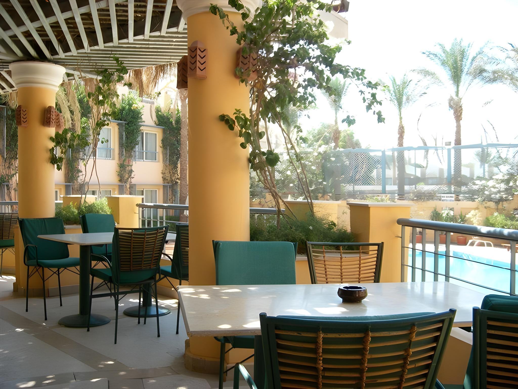 Sea Garden Hotel 30/42