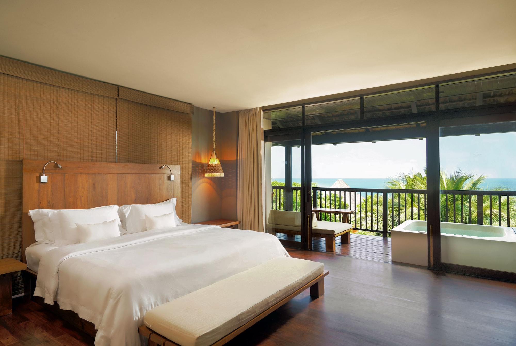 DELUXE, PARTIAL OCEAN VIEW, JETTED TUB