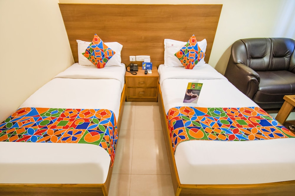 Fabhotel Jansi Deluxe Gandhipuram 26/33