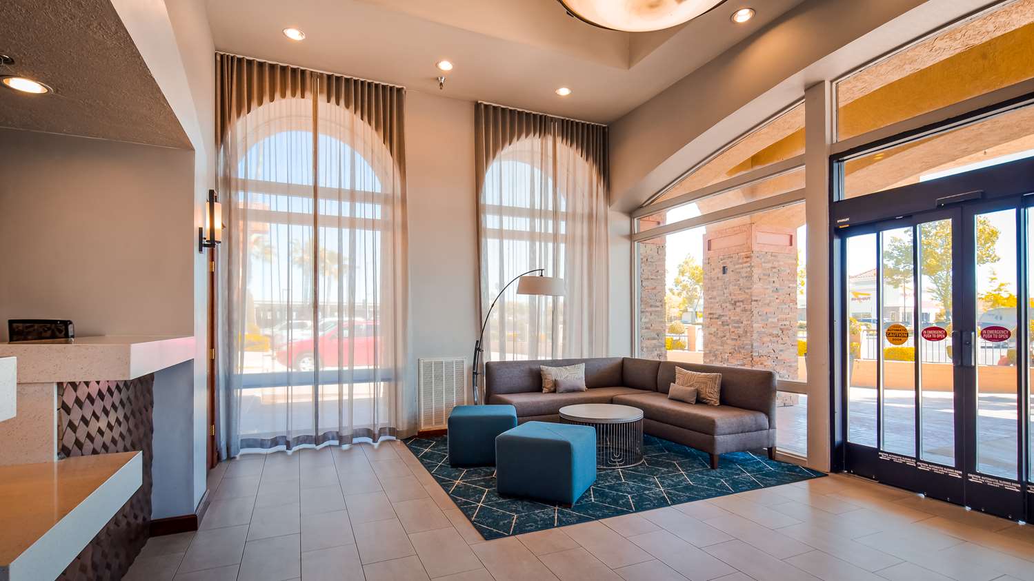 Best Western Plus Executive Inn & Suites 24/33
