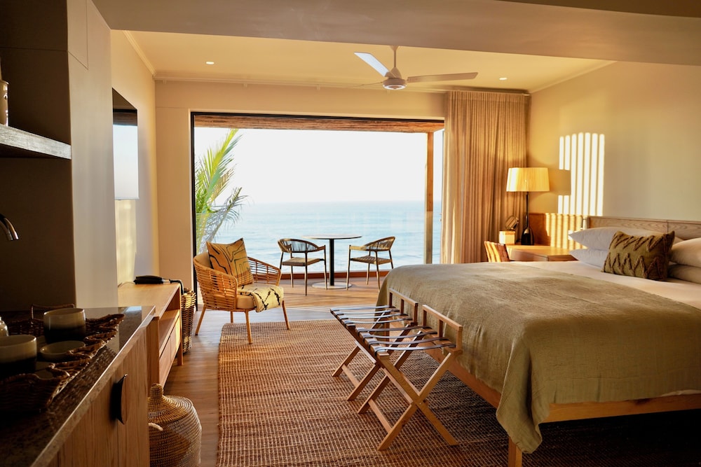 Sala Beach House 4/29