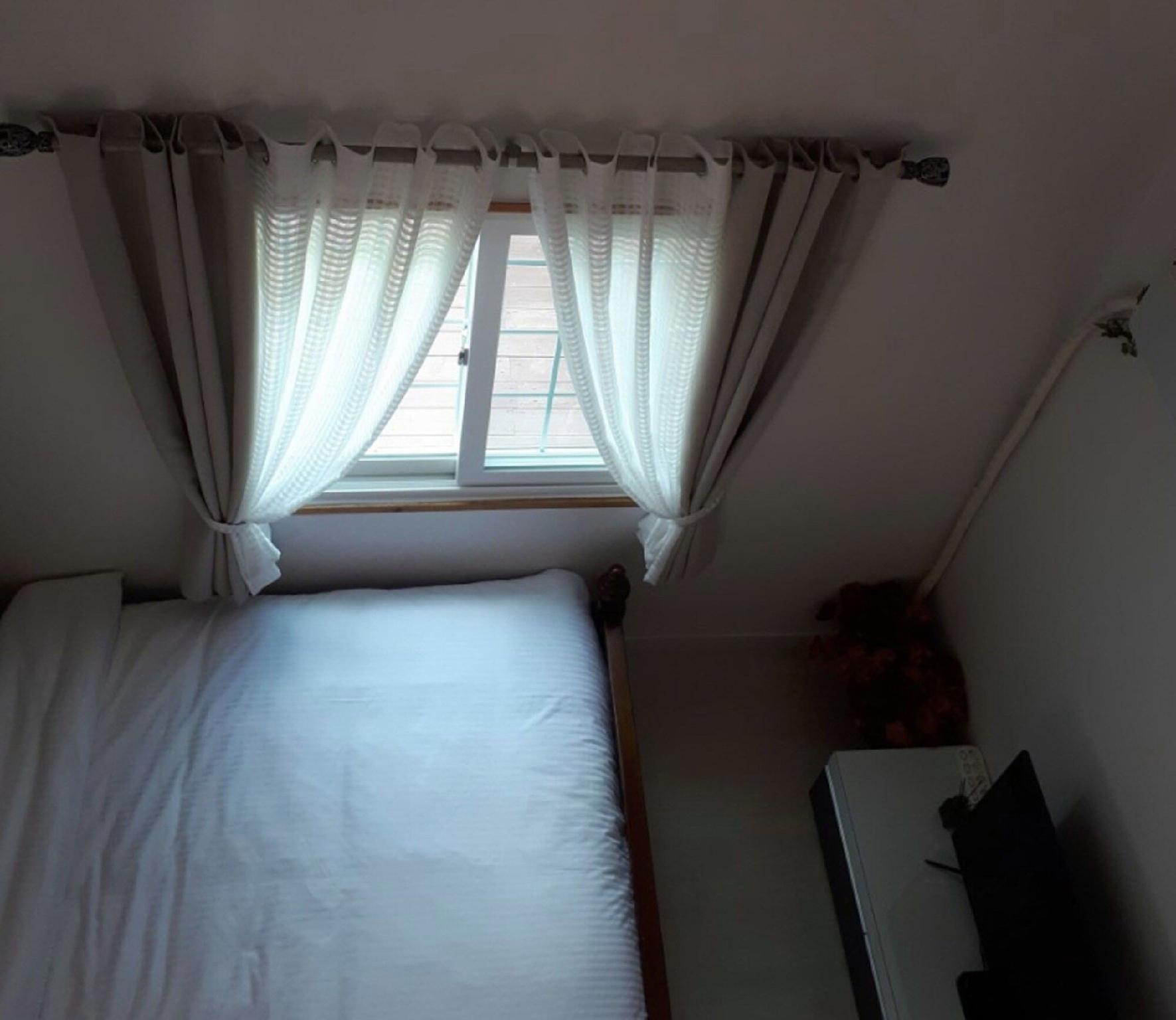 Ravine House 3/15