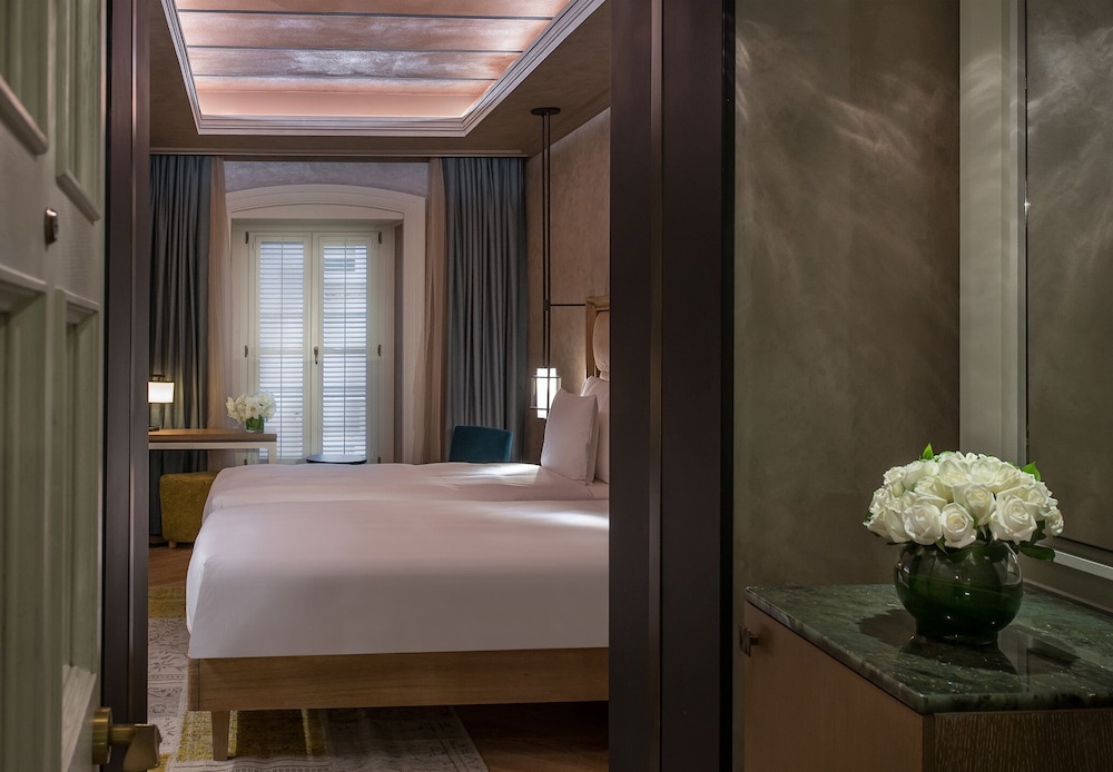10 Karakoy 26/52