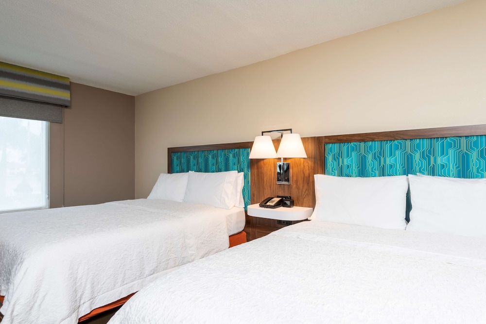 Hampton Inn And Suites Fort Myers Colonial Blvd 18/42