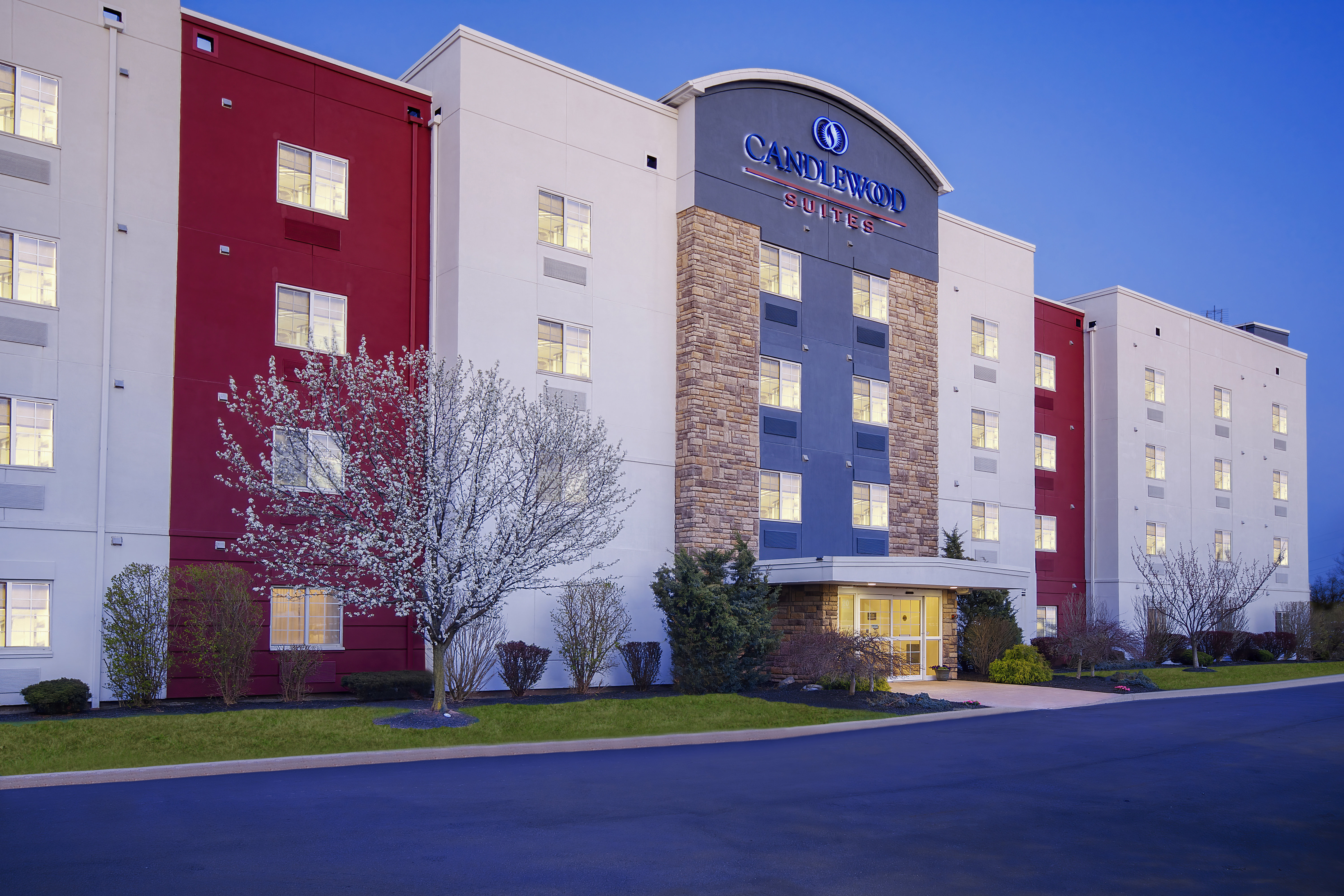 CANDLEWOOD SUITES BUFFALO AMHERST 67/77