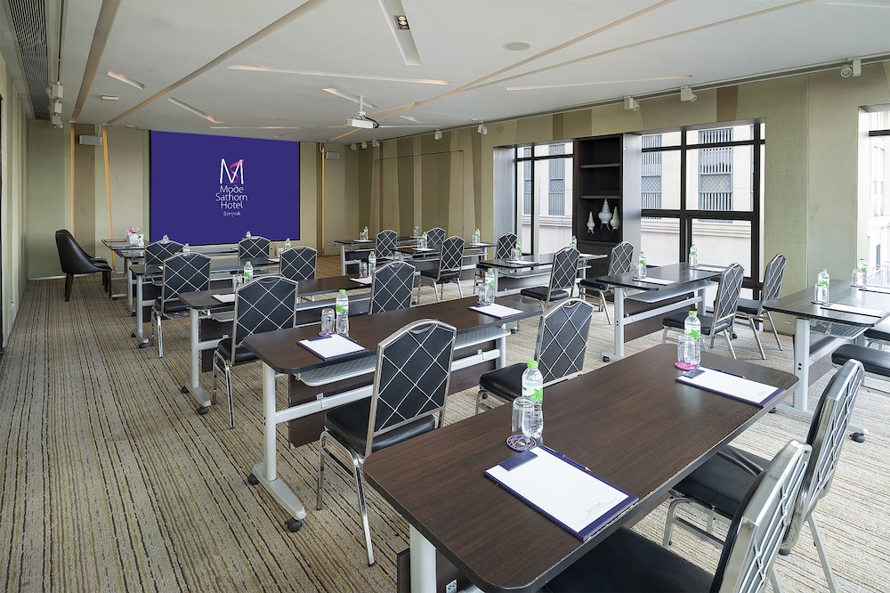 Mode Sathorn Hotel 64/73