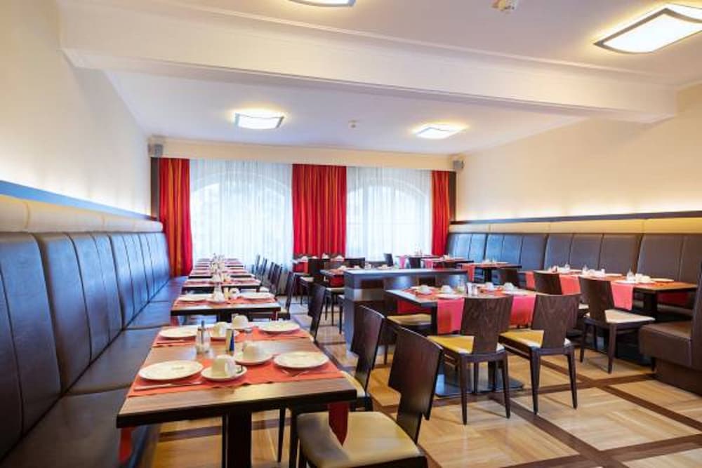 ACHAT Sternhotel Bonn 32/47