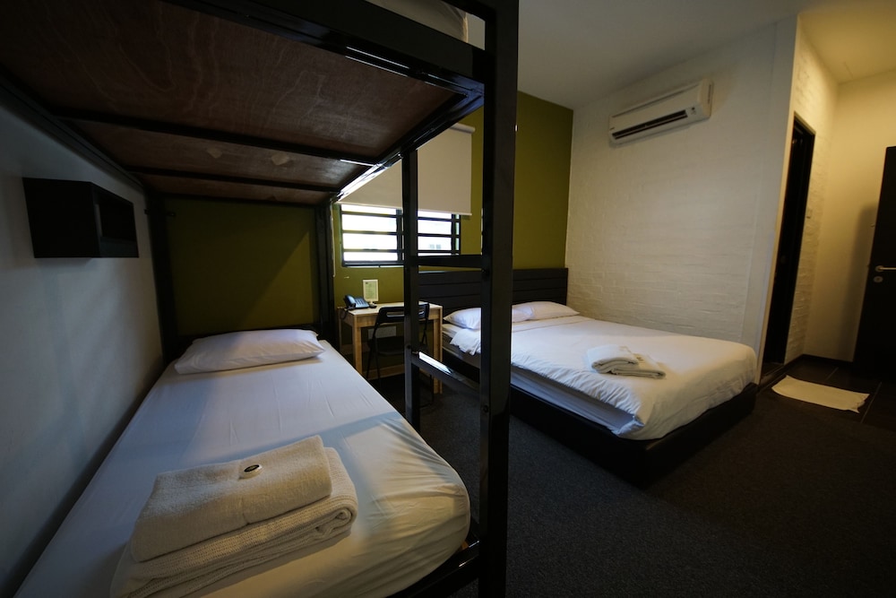 Tulip Hotel 6/40