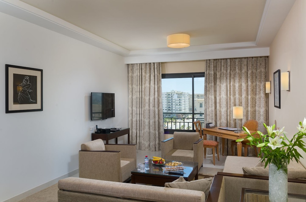 Le Corail Suites Hotel 23/43