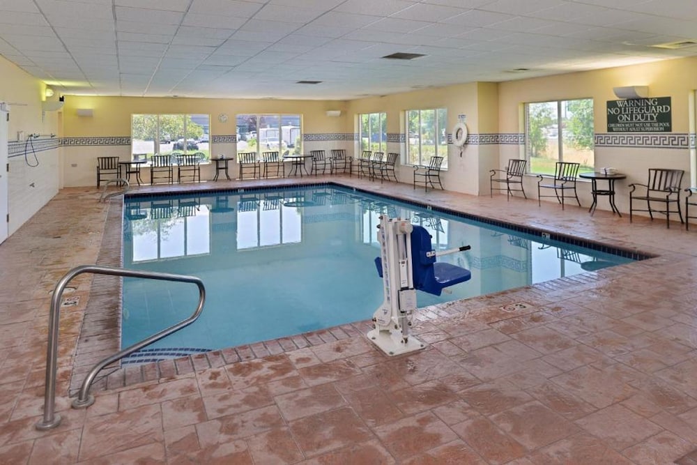 Holiday Inn Express & Suites Salt Lake City N - Bountiful, an IHG Hotel 34/55