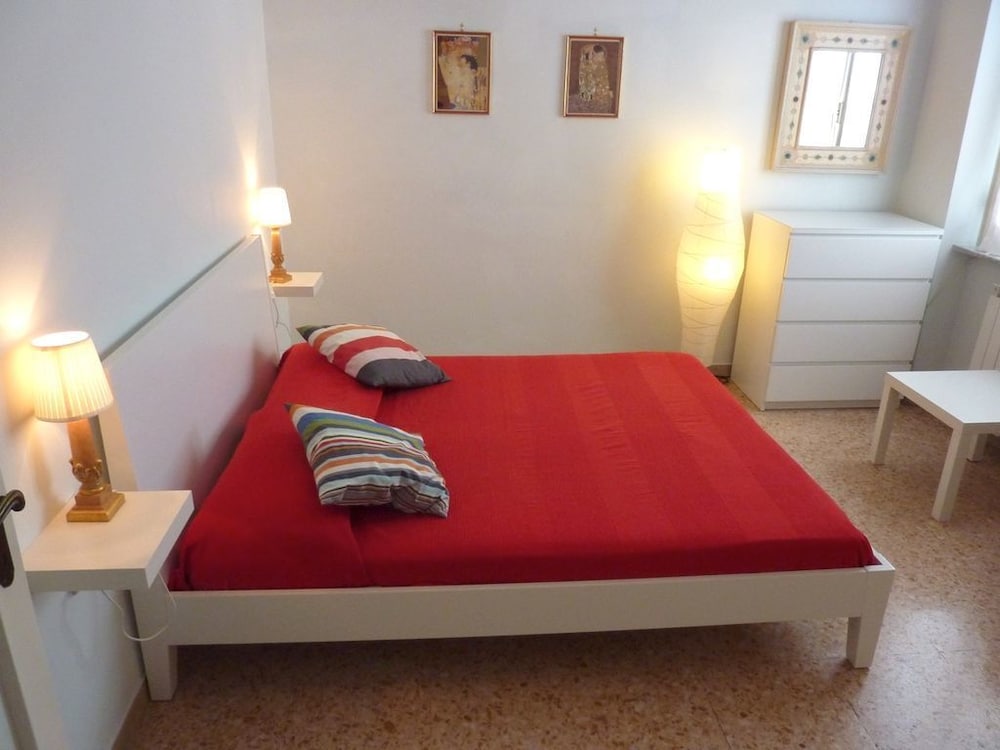 Tommy Guest House Roma 6/24