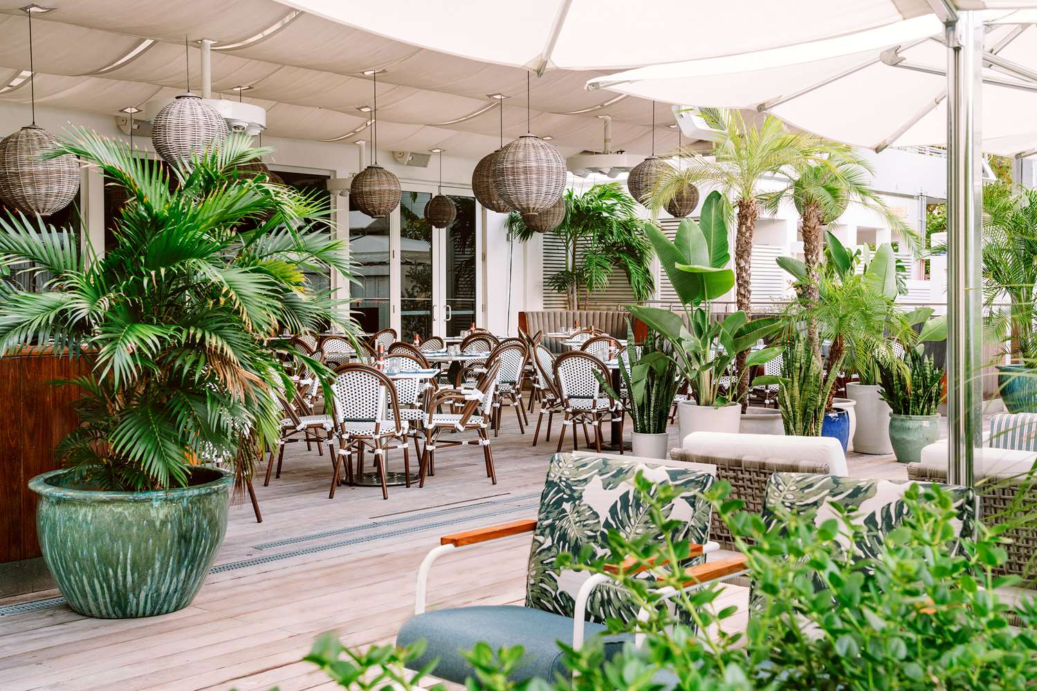NAUTILUS SONESTA MIAMI BEACH 45/46