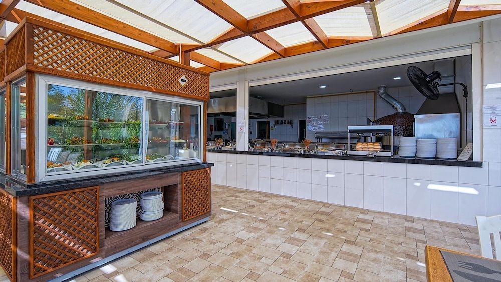 SIDE ALUNA HOTEL 6/50