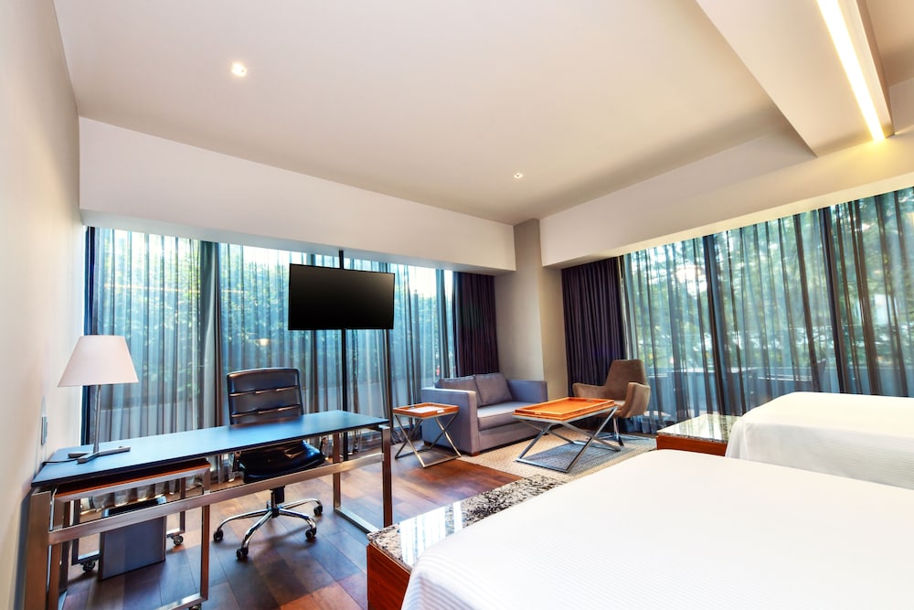 Krystal Grand Suites Insurgentes 65/67
