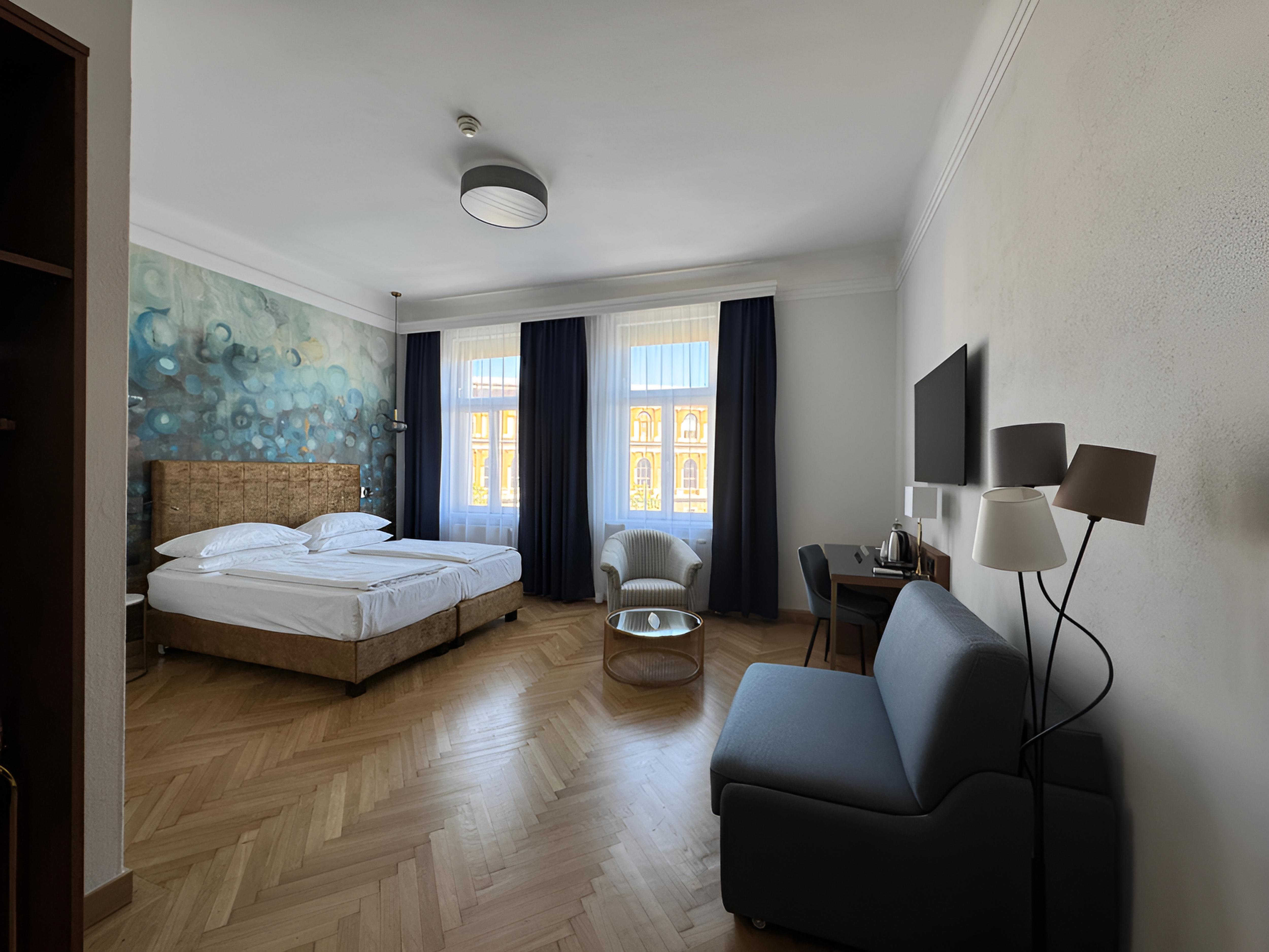 غرفة عائلية، Hotel Secession an der Oper 6/8