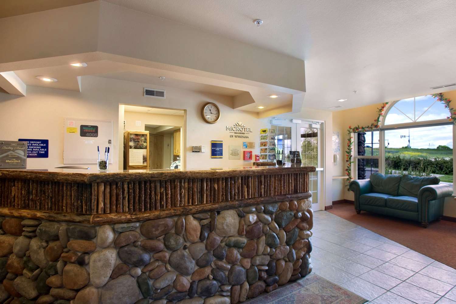Microtel Inn And Suites Bozeman 3/34