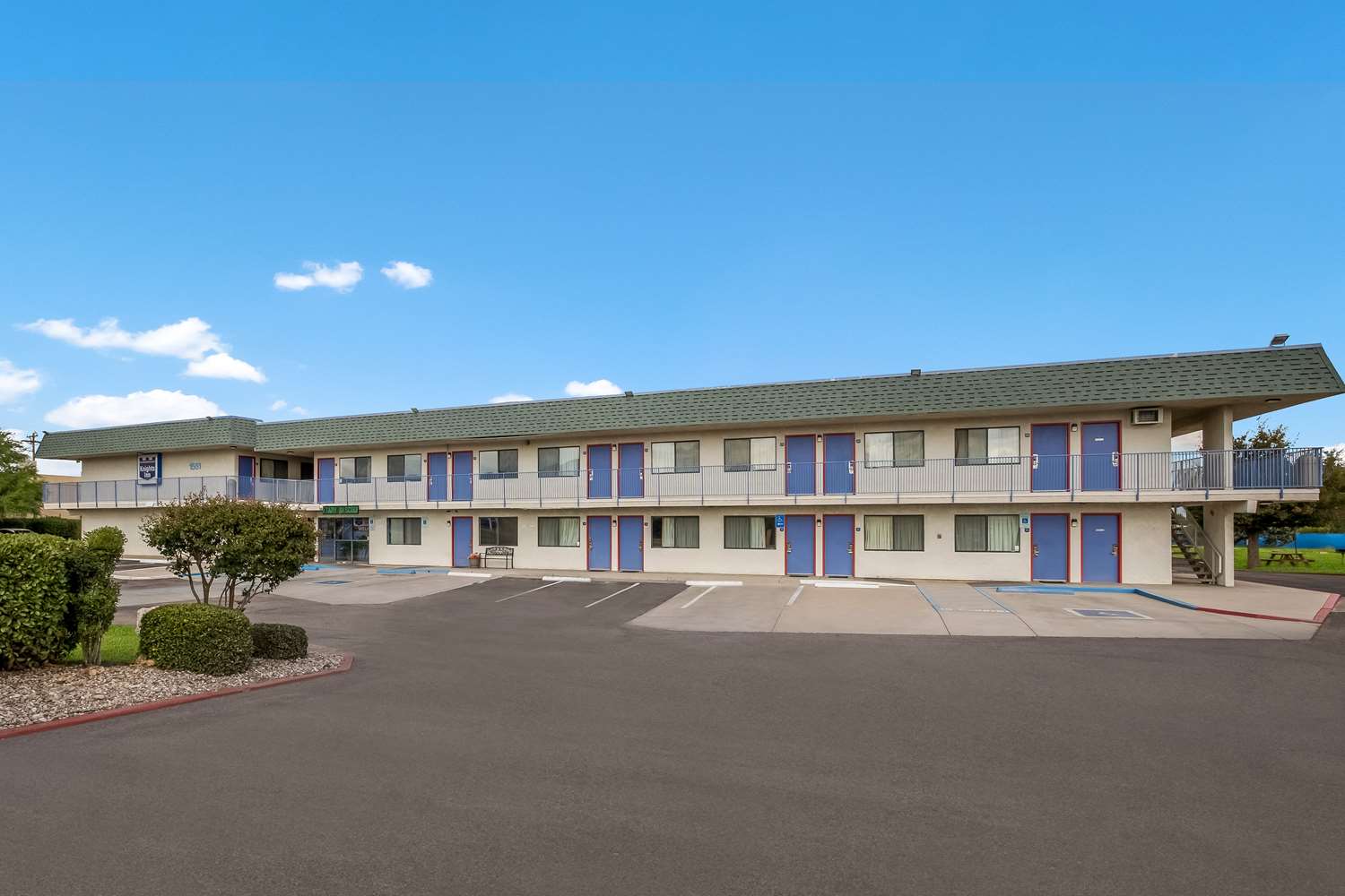 Knights Inn Sierra Vista East Fry 2/40