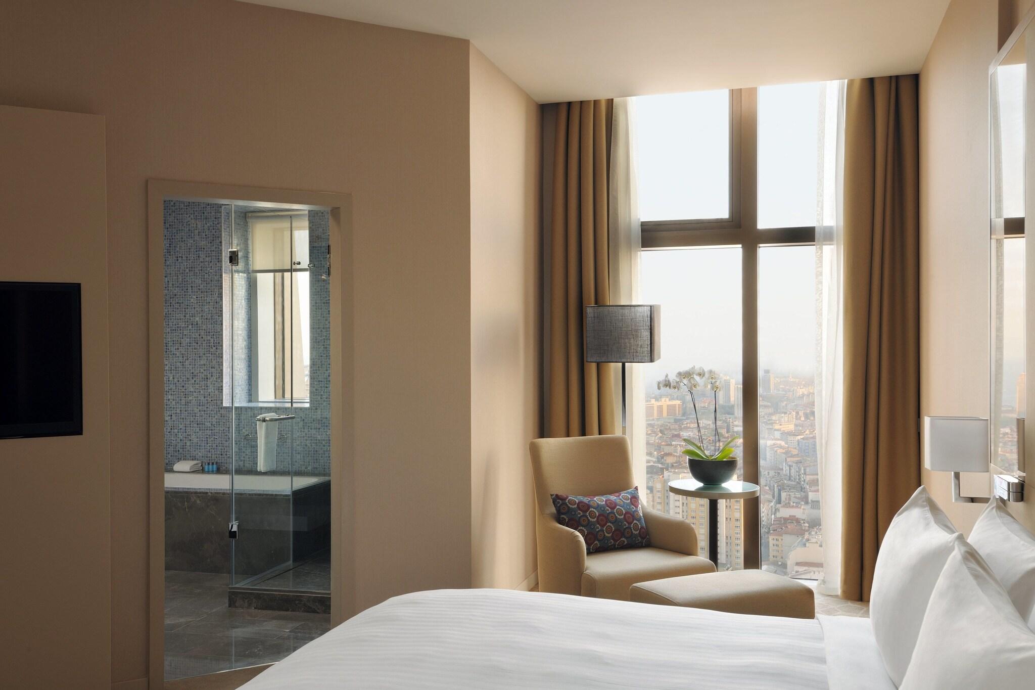 جناح تنفيذي بسرير كينج، Istanbul Marriott Hotel Sisli 6/6