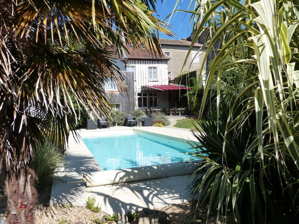 AUBERGE DUPUYTREN 17/21