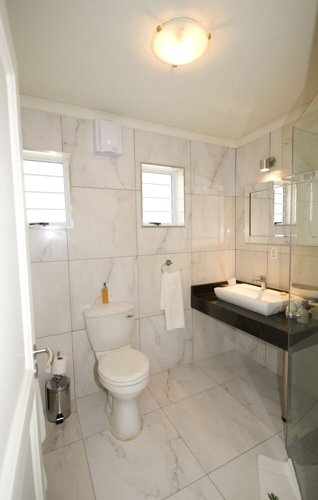 Loerie Apos S Call Guesthouse 44/49