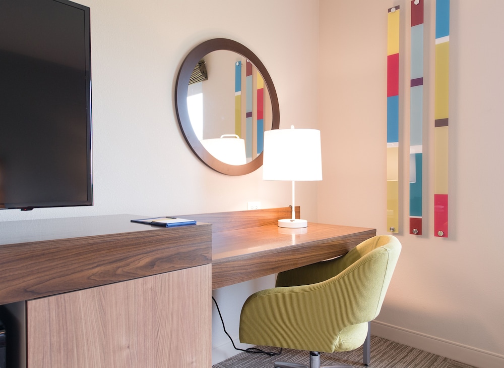 Hampton Inn & Suites Fayetteville 26/46