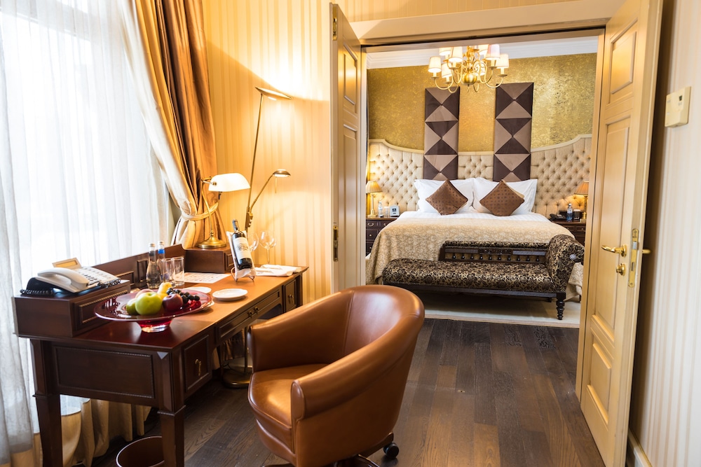 Excelsior Hotel & Spa Baku, Curio Collection by Hilton 56/82