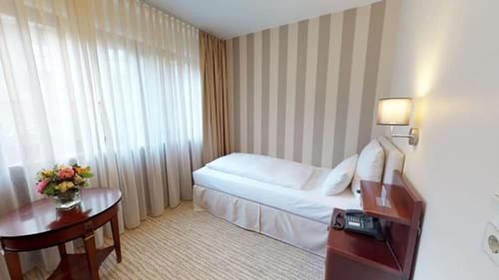 Hotel Engel 23/37