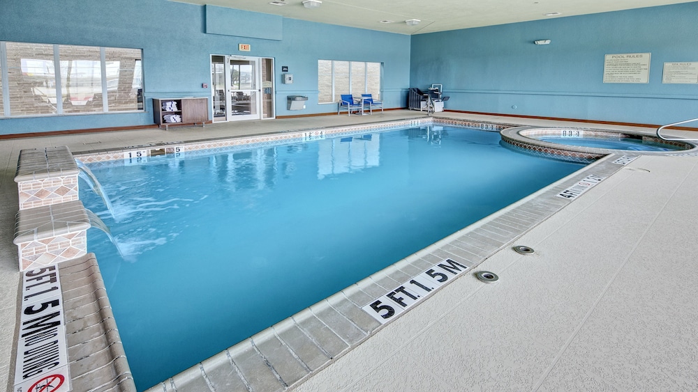 Holiday Inn Express & Suites Corsicana I-45 2/68