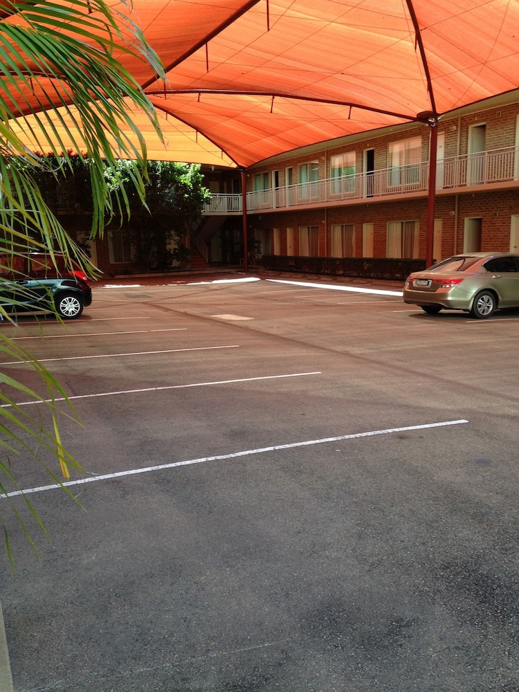 FRANCIS PHILLIP MOTOR INN 26/59