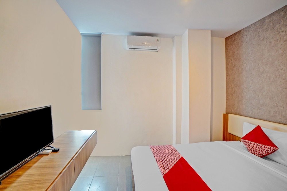 OYO 90559 Gamacity Residence 10/25