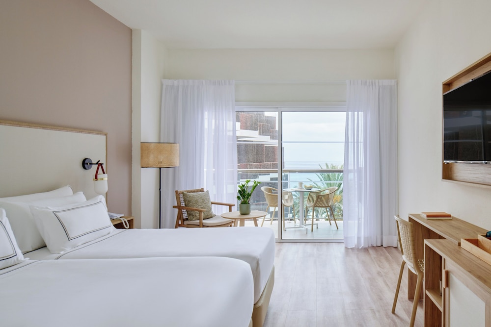 Melia, Twin Beds, Sea View