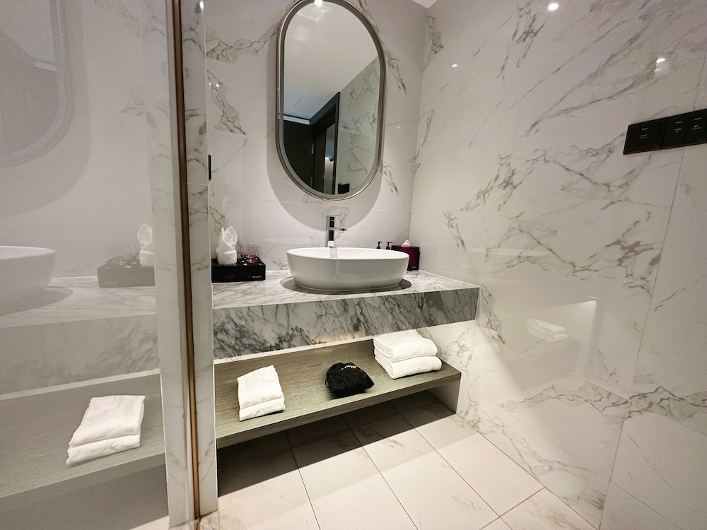 Mercure Shanghai Necc 40/46
