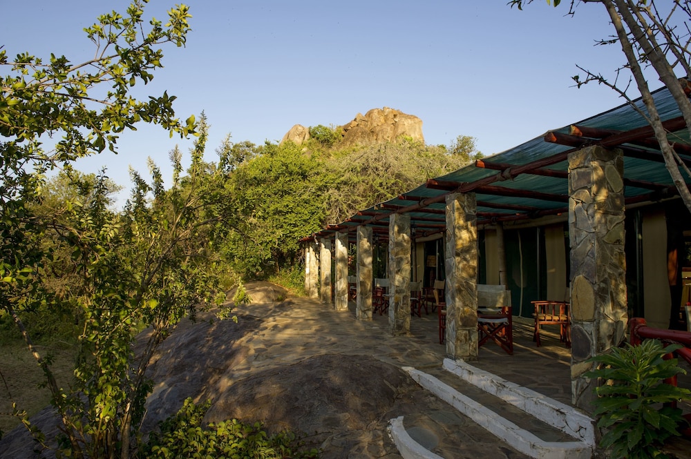 Mbuzi Mawe Serena Camp 8/60