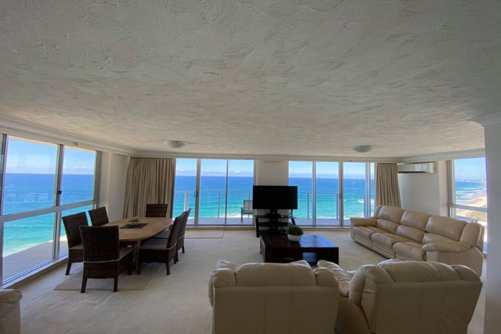 Hi Surf Beachfront Apartments 50/78