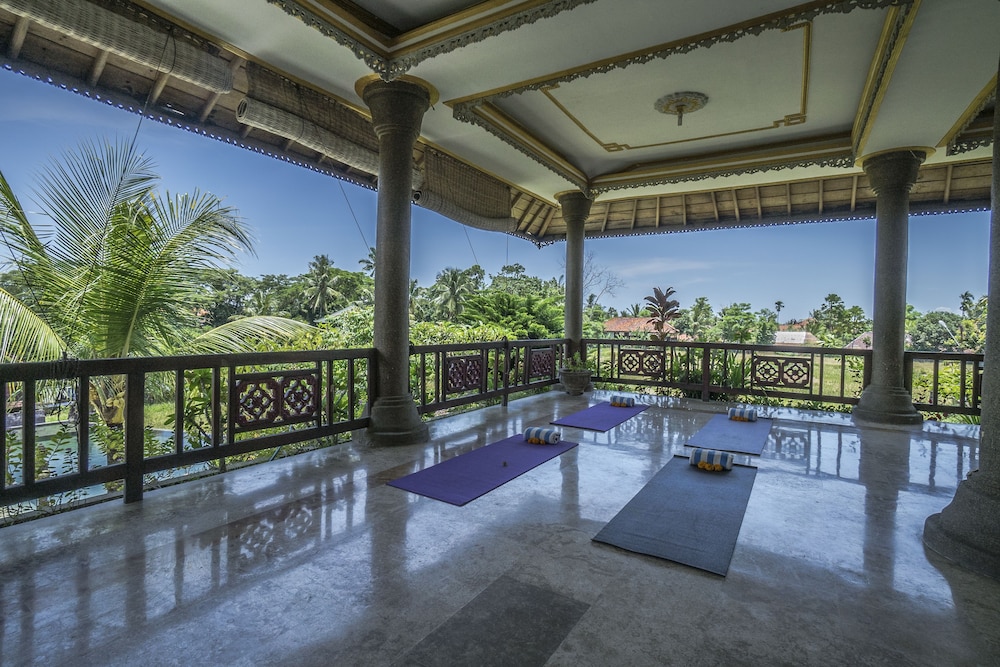 Cendana Resort Spa 15/70