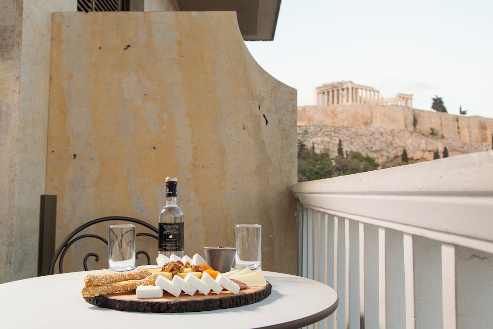 Acropolis View 48/68