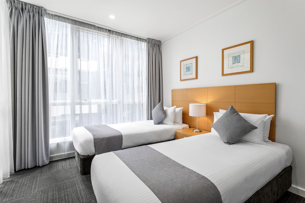 2 Bedrooms, Apartment