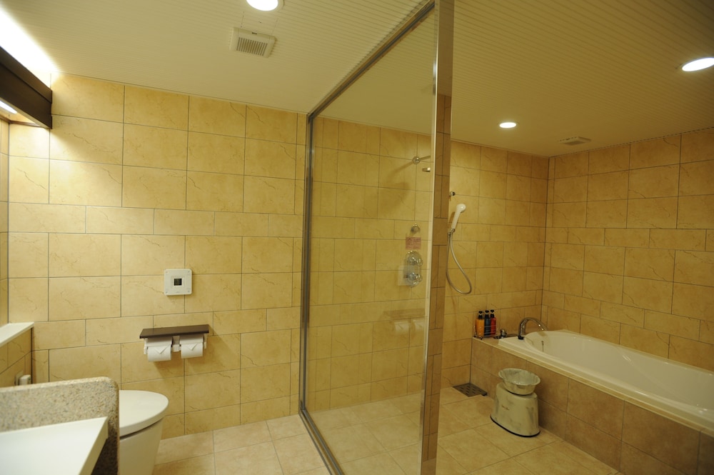 Grandvrio Resort Ishigakijima Oceans Wing Hotel 50/50