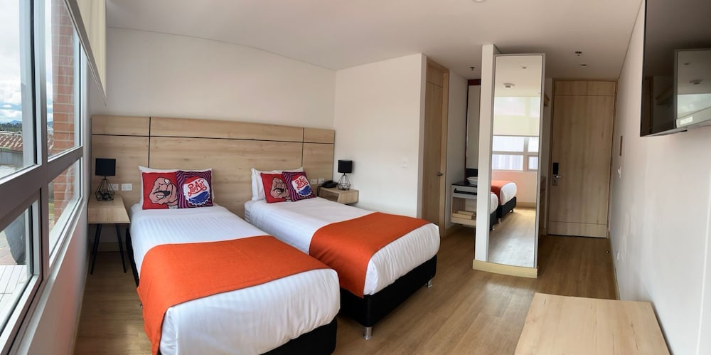 Pop Art Hotel Y Centro De Convenciones 27/70