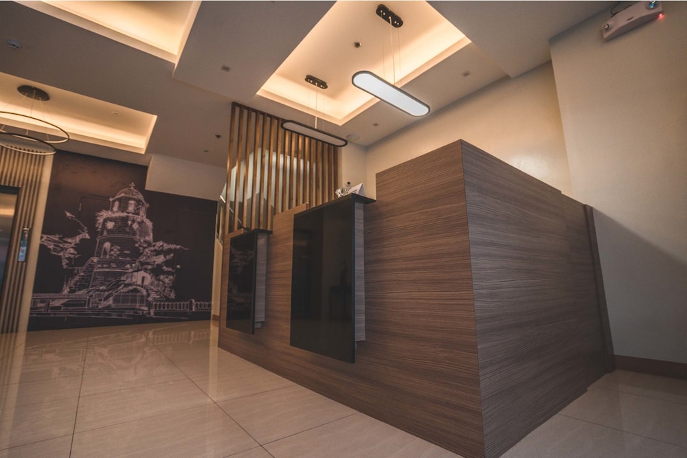Henia Hotel 6/45