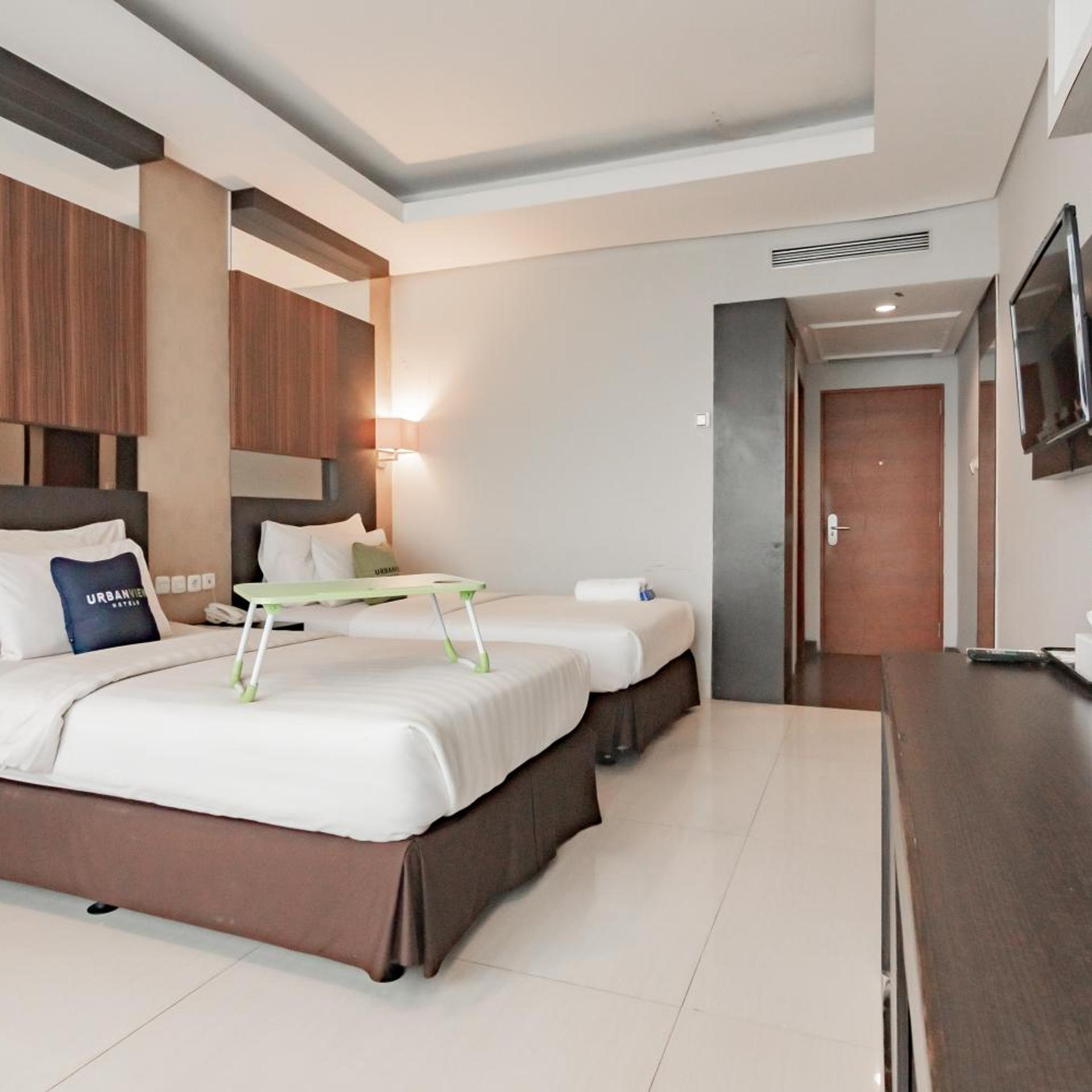 Urbanview Hotel Newton Riau Bandung 24/55