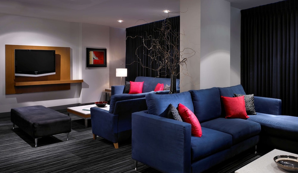 HYATT REGENCY VANCOUVER 30/72