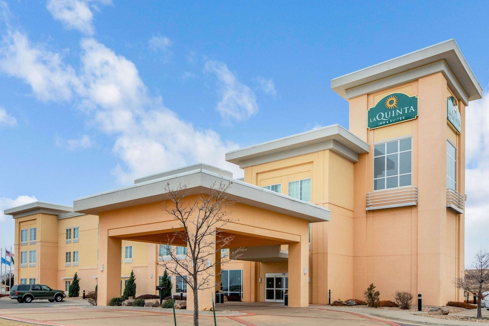 La Quinta Inn & Suites by Wyndham Clinton Historic Route 66 3/48