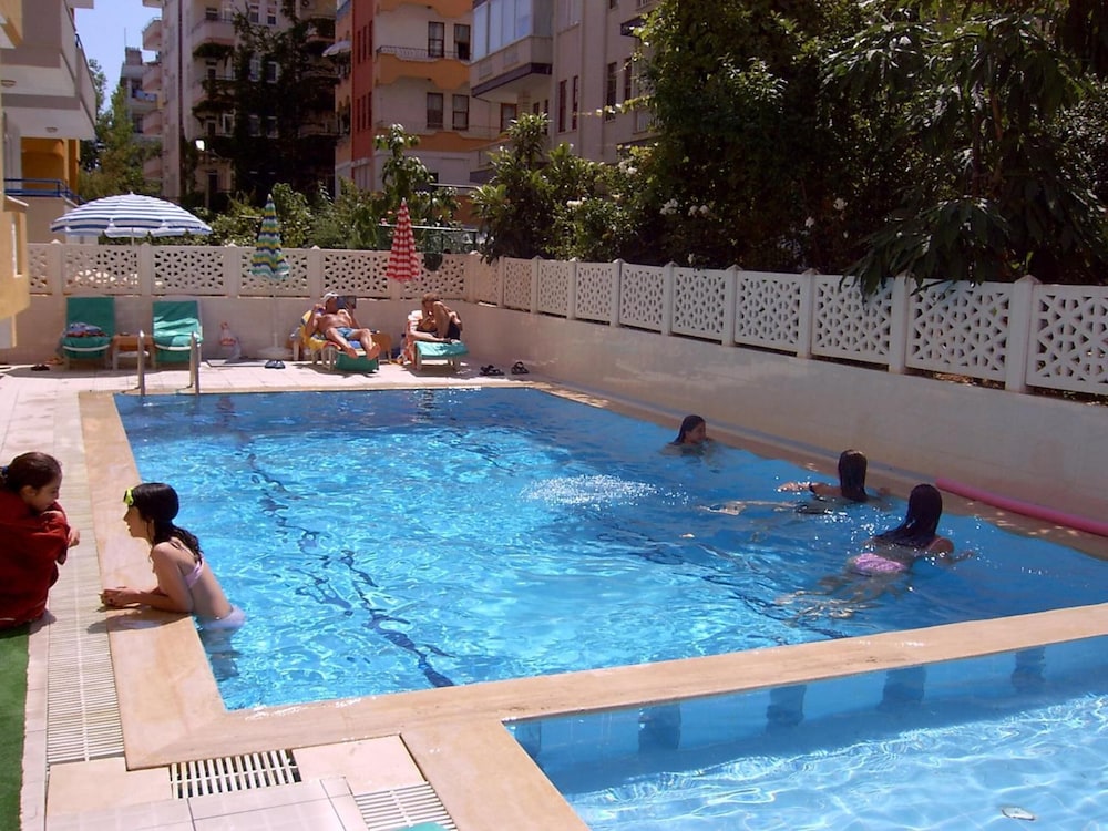 Bayram Apart Hotel 32/40