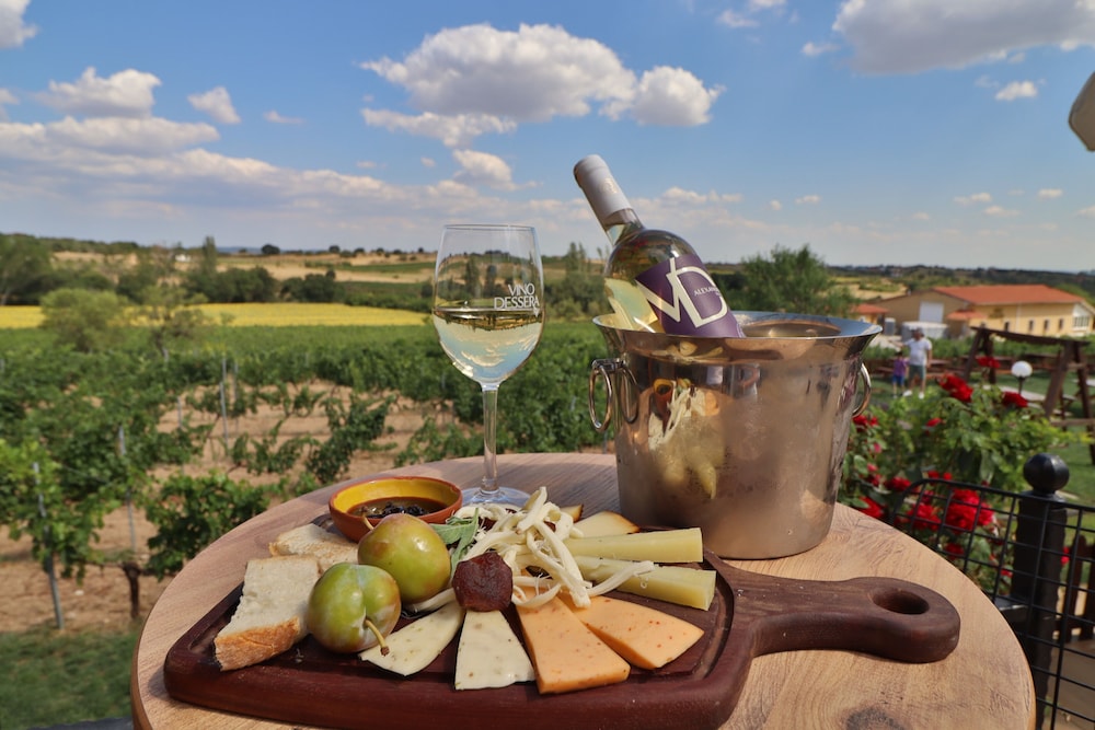 Dessera Vineyards Hotel 26/40