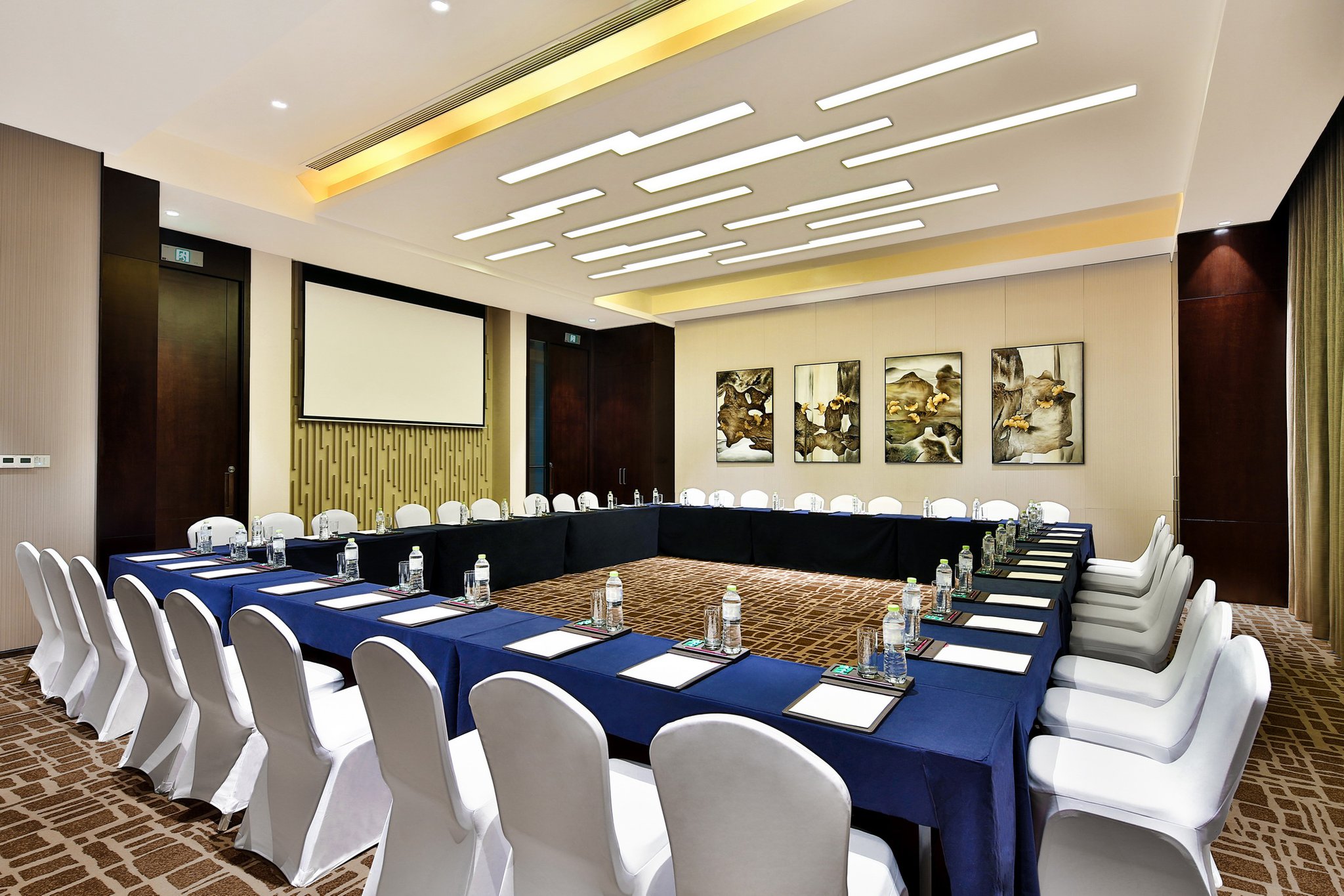 CROWNE PLAZA CHENGDU WENJIANG 51/60