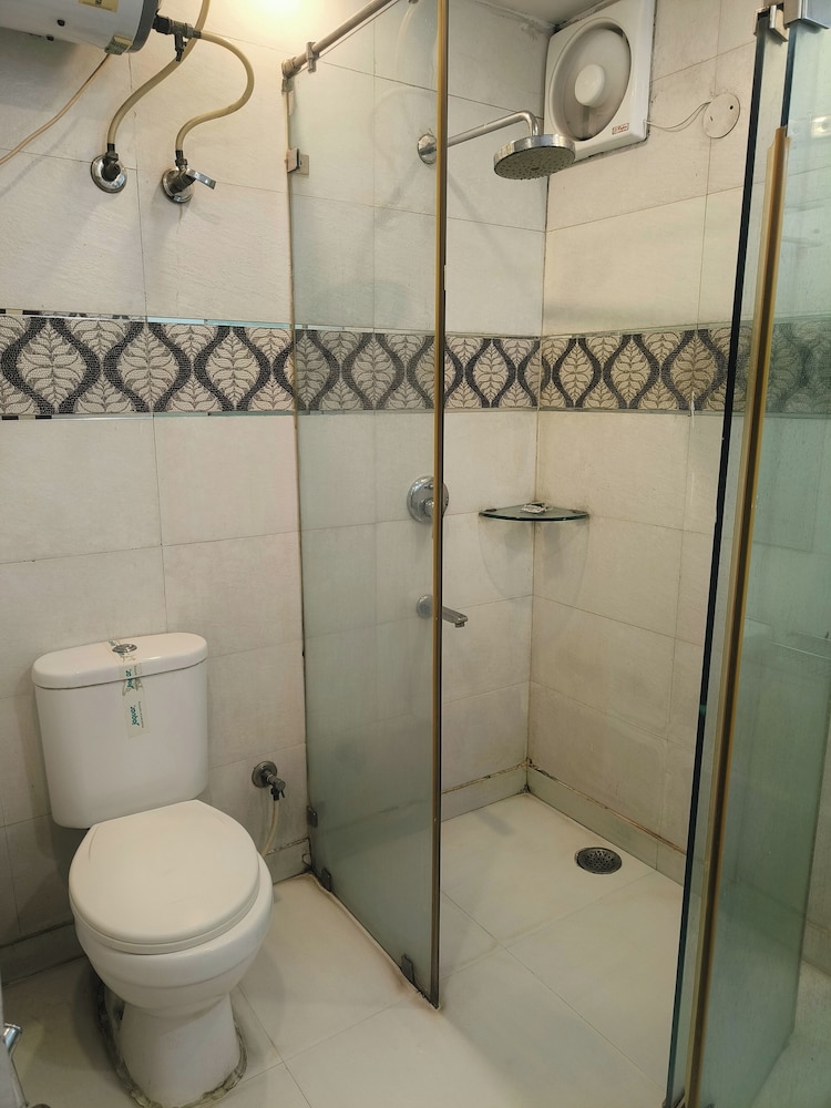 Hotel Grace At Karol Bagh 41/45