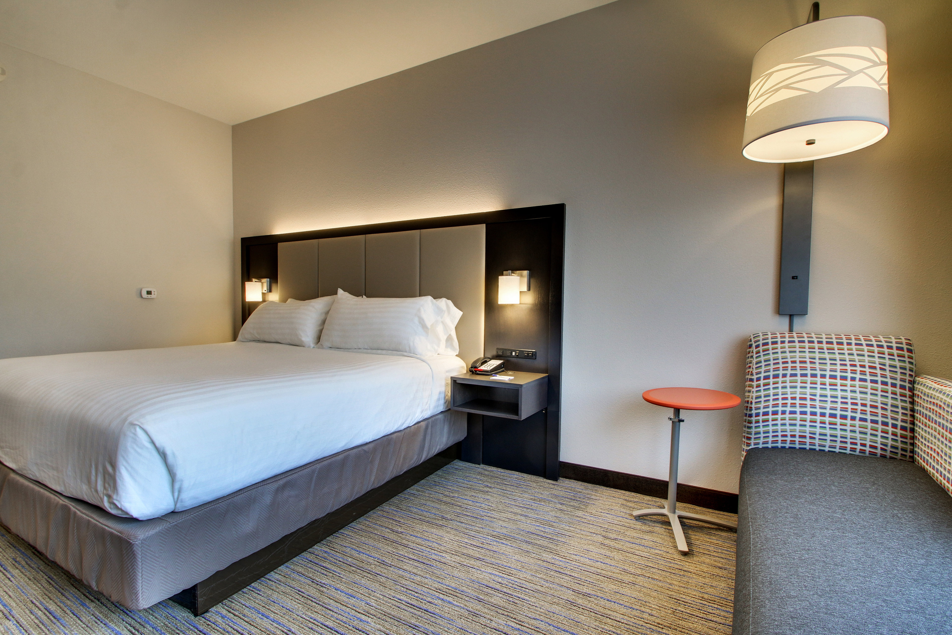 Leisure, King Bed، Holiday Inn Express & Suites - Summerville 3/3