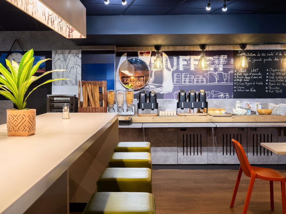 Ibis Budget Paris La Villette 19Eme 49/72